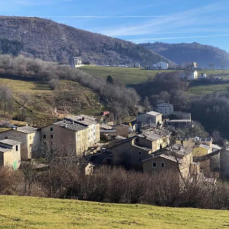 Casa Vallenari *